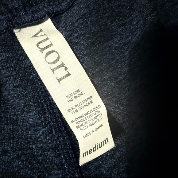 ✨Vuori Dark Blue Joggers✨ - Picture 7 of 7